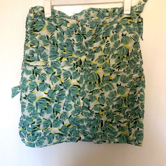 Cute floral mini skirt - Picture 3 of 4